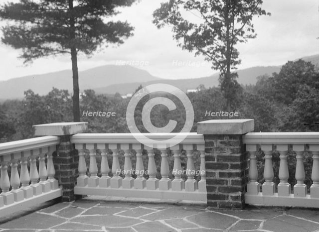 Residence of Mrs. Olgivie, Biltmore Forest, North Carolina, 1932 May. Creator: Arnold Genthe.