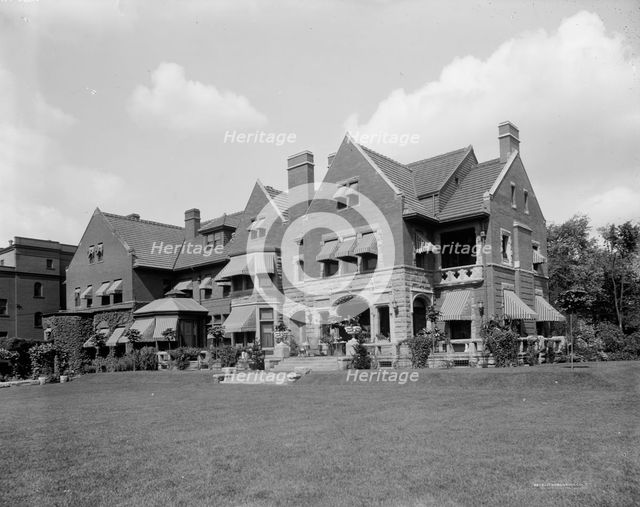 Residence of Franklin H. Walker, 850 Jefferson Avenue, Detroit, Mich., between 1905 and 1915. Creator: Unknown.