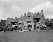 Residence of Franklin H. Walker, 850 Jefferson Avenue, Detroit, Mich., between 1905 and 1915. Creator: Unknown