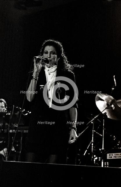 Rita Coolidge, Assembley Halls, Worthing, 1988.   Artist: Brian O'Connor.