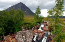 River Etive and Buachaille Etive Mor, Glencoe, Highland, Scotland. Creator: Peter Thompson