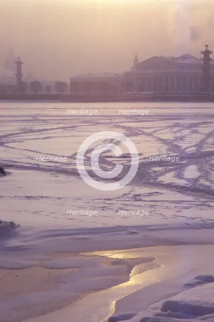 River Neva, towards Yassilievsky Island, Leningrad, 20th century. Artist: CM Dixon.
