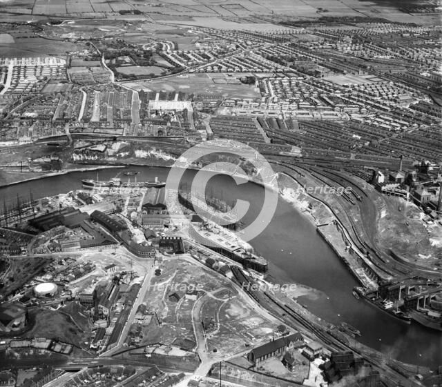River Wear, Deptford Shipbuilding Yard and residential area at Monkwearmouth, Sunderland, 1946. Artist: Aerofilms.