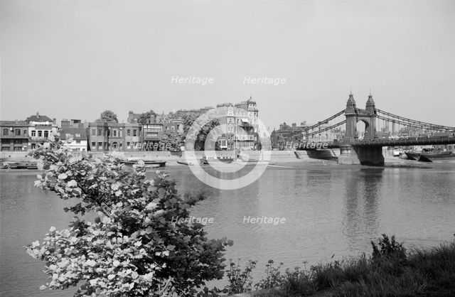 River Thames, Hammersmith, London, c1945-1965. Artist: SW Rawlings