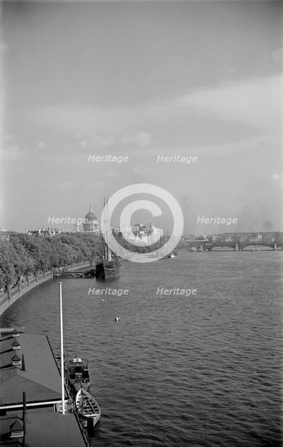 River Thames towards St Paul's Cathedral from Waterloo Bridge, c1945-c1965. Artist: SW Rawlings