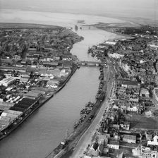 River Yare at Haven Bridge and the Breydon Viaduct, Great Yarmouth, Norfolk, 1953. Artist: Aerofilms