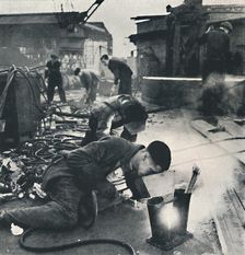 Rivetting 1941. Artist: Cecil Beaton