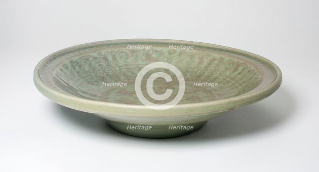 Ribbed Dish with Floral Scrolls, Ming dynasty (1368-1644), 14th/15th century. Creator: Unknown.