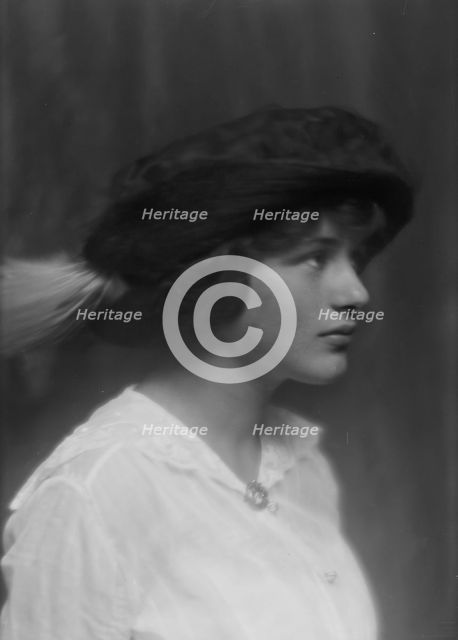 Rice, Loly, Miss, portrait photograph, 1913. Creator: Arnold Genthe.