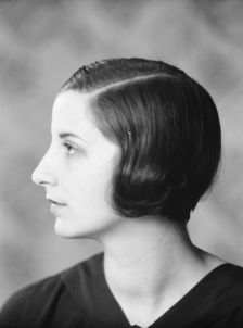 Rickard, Willa, Miss, portrait photograph, 1930 Mar. 2. Creator: Arnold Genthe