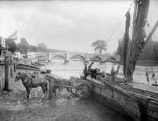 Richmond Bridge, Richmond Upon Thames, Greater London, c1860-c1922. Artist: Henry Taunt