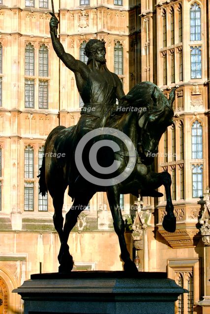 Richard the Lionheart Statue, Houses of Parliament, Westminster, London England.