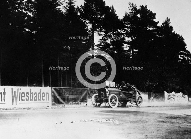 Richard Brasier of Leon Thery, winner of the 1904 Gordon Bennett Cup, Homburg, Germany. Creator: Unknown.