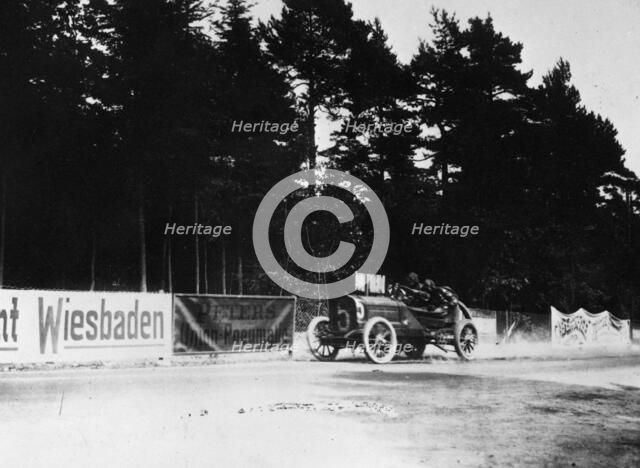 Richard Brasier of Leon Thery, winner of the 1904 Gordon Bennett Cup, Homburg, Germany. Creator: Unknown.