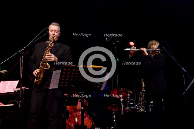 Richard Exall with Amy Roberts, The Under Ground, Eastbourne, East Sussex, Dec 2015. Artist: Brian O'Connor.