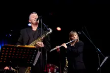 Richard Exall with Amy Roberts, The Under Ground, Eastbourne, East Sussex, Dec 2015. Artist: Brian O'Connor