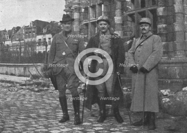 'Richard Harding Davis. Un temoin veridique de notre guerre; Richard Harding Davis, le..., 1916. Creator: Unknown.