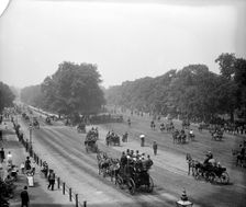 Riding in Rotten Row, Hyde Park, London, c1900