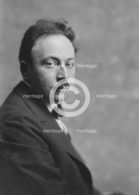 Riesenfeld, Mr., portrait photograph, 1916. Creator: Arnold Genthe.
