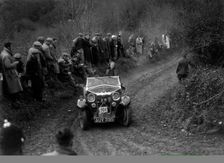 Riley Lynx of EWD Ritchie competing in the MCC Lands End Trial, 1935. Artist: Bill Brunell