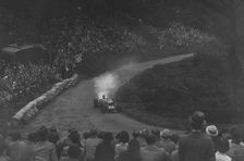 Riley Racing Six of Freddie Dixon competing in the Shelsley Walsh Hillclimb, Worcestershire, 1935. Artist: Bill Brunell