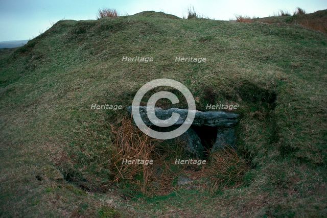 Rillaton Barrow, 24th century BC. Artist: Unknown