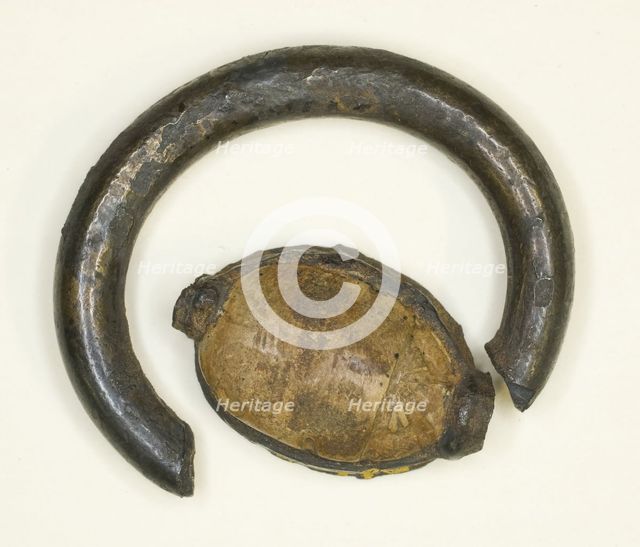 Ring: Cowroid with Sistrum and Pendant Uraeui, Egypt, New Kingdom, Dynasty 18 (about 1350 BCE). Creator: Unknown.