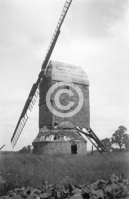 Riseley Windmill, Riseley, Bedfordshire, 1933. Artist: HES Simmons