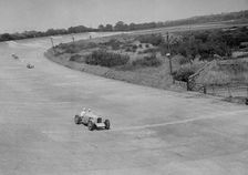 RJ Munday's Munday Special on Byfleet Banking, BARC meeting, Brooklands, Surrey, 1933. Artist: Bill Brunell