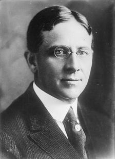 R.S. Hawes, between c1915 and c1920. Creator: Bain News Service