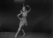 Ruth St. Denis, between 1910 and 1935. Creator: Arnold Genthe