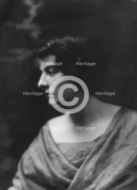 Rubner, Dagmar, Miss, portrait photograph, 1912 Nov. 24. Creator: Arnold Genthe.