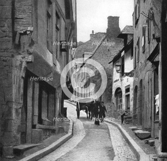 Rue Jersual, 1911-1912.Artist: HW Fincham