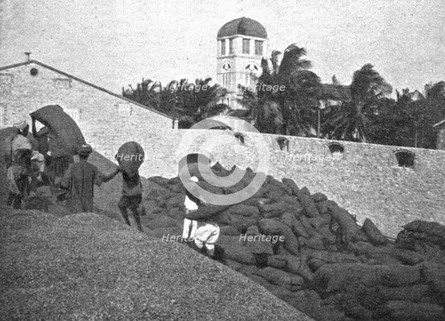 ''Rufisque. La manutention des arachides; L'Ouest Africain', 1914. Creator: Unknown.