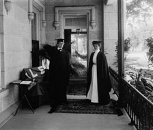 Ruggles, Gen., son & daughter?, at Soldier's Home, between 1890 and 1910. Creator: Unknown