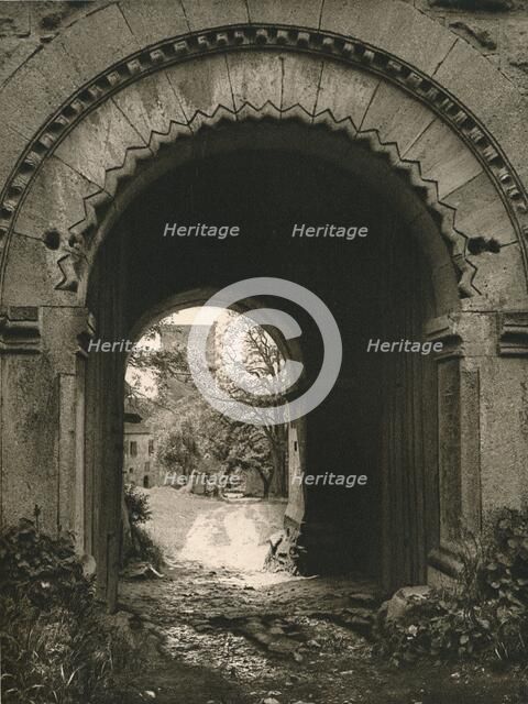 'Ruine Salzburg. Salzburg ruins near Neustadt', 1931. Artist: Kurt Hielscher.