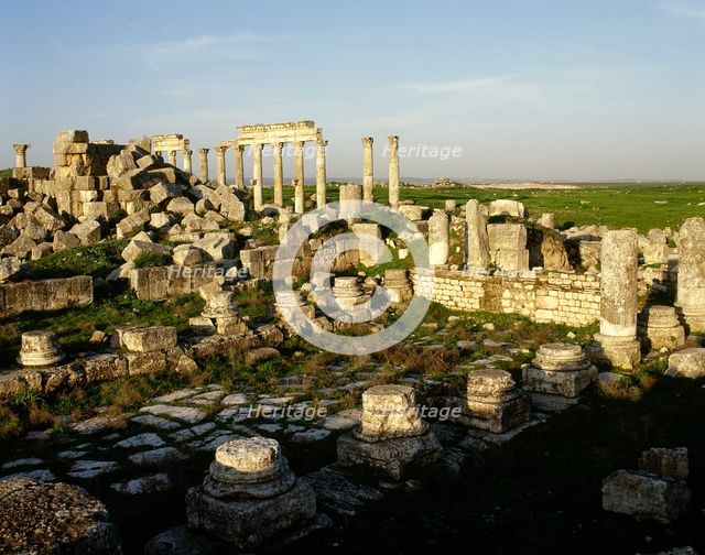 Ruins of the Temple of Zeus Belos, Apamea (Afamia), Syria, 2001.  Creator: LTL.
