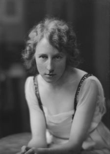 Rummel, William Morse, Mrs., portrait photograph, 1917 May 9. Creator: Arnold Genthe