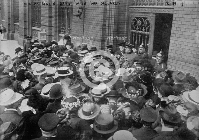 Run on Berlin Bank when war declared, Aug 1914. Creator: Bain News Service.