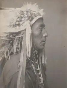 Runs Between, 1908. Creator: Edward Sheriff Curtis