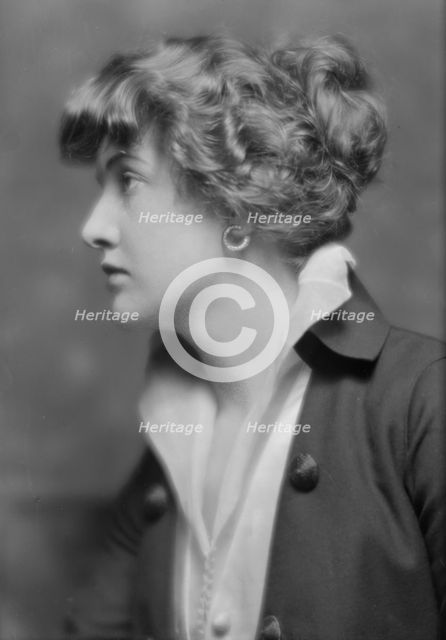 Rushmore, Vivian, Miss, portrait photograph, 1914 Apr. 23. Creator: Arnold Genthe.