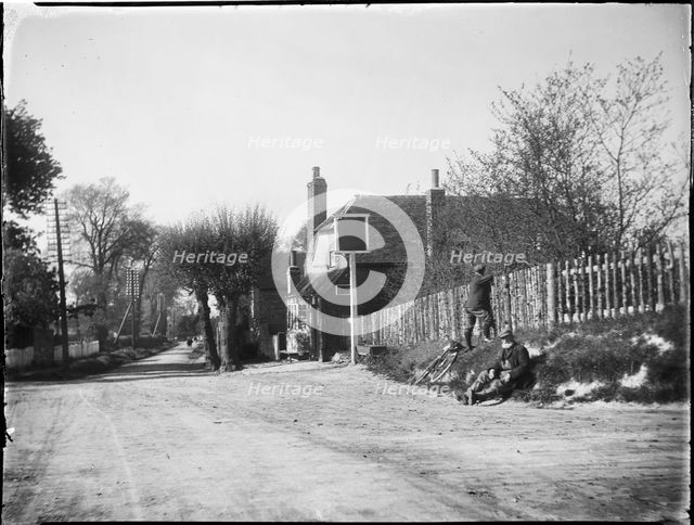 Russell Arms, Chalkshire Road, Butler's Cross, Ellesborough, Wycombe, Buckinghamshire, 1910. Creator: Katherine Jean Macfee.