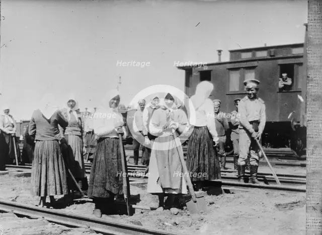 Russia War Pictures - Women, 1917. Creator: Unknown.