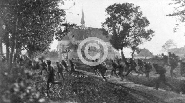 Russian troops retreating in disarray, Ternopil, Ukraine, First World War, 1 July 1917. Artist: Unknown