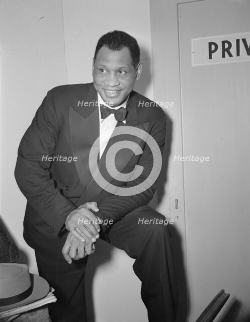 Russian war anniversary benefit at the Watergate, Washington, D.C., 1942. Creator: Gordon Parks.