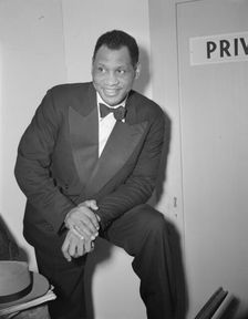 Russian war anniversary benefit at the Watergate, Washington, D.C., 1942. Creator: Gordon Parks