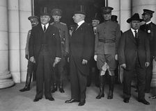 Russian Mission To U.S. - Arriving at Union Station, July 1917. Creator: Harris & Ewing