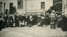 Russian soldiers wives waiting for news from the Front..., First World War, 1915, (c1920). Creator: Unknown