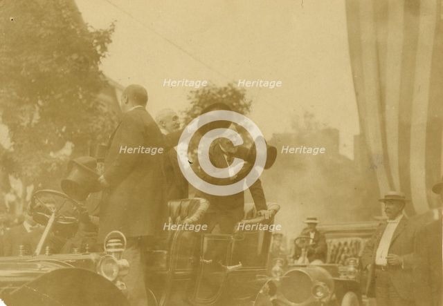 Russians leaving Portsmouth, 1905. Creator: Nathan Lazarnick.