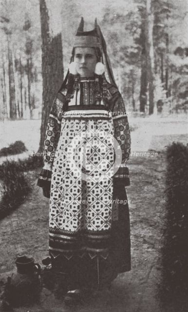 Ryazan Province woman's festive dress, 1900s-1910s.